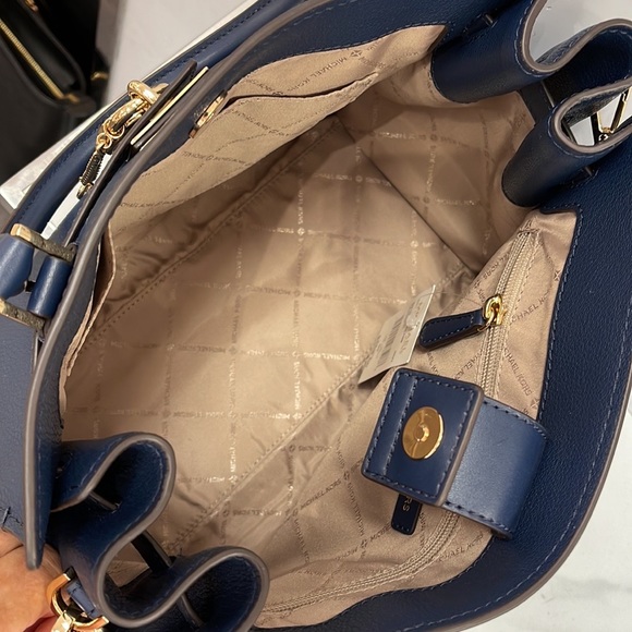 Michael Kors 35T1GHMS2L Hamilton Medium Satchel Crossbody Navy - Picture 12 of 16